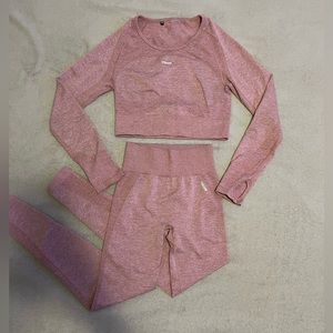 Gymshark two piece leggings/ crop athletic set